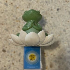 Bath & Body Works Green and White Lotus Frog Figurine